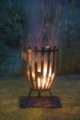 Prenosné záhradné ohnisko s roštom Landmann